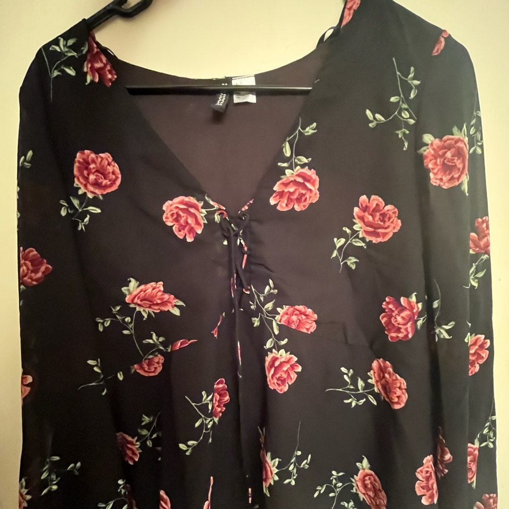 H&M long black sleeve with ruffles and printed florals